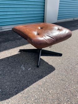 Vintage MCM EAMES STYLE FOOTSTOOL IN BROWN vinyl ottoman