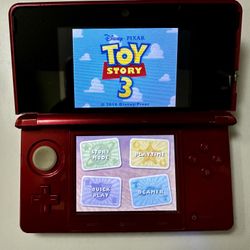 Nintendo DSi with charger for Sale - Games & Entertainment