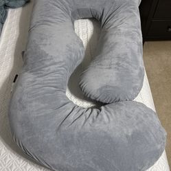 Pregnancy Pillow