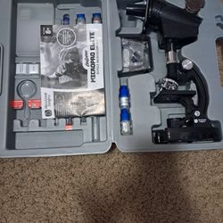 Microscope 