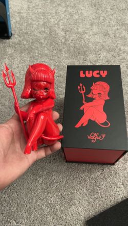Lucy Vinyl Collectible Figure 