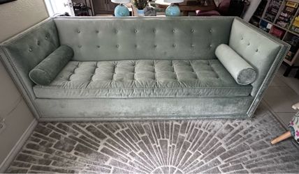 Sleeper Sofa - Like New!