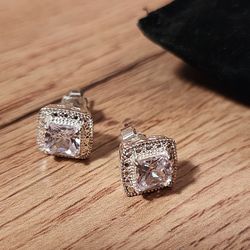 Vintage Avon silver plated stud earrings