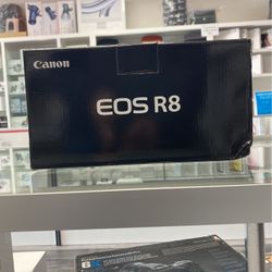 Canon R8 Body Only