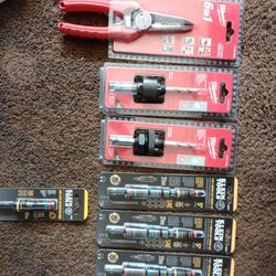 Milwaukee pliers 2 drill hole saw arbors 4 Klein 7 in 1 socket sets 2.