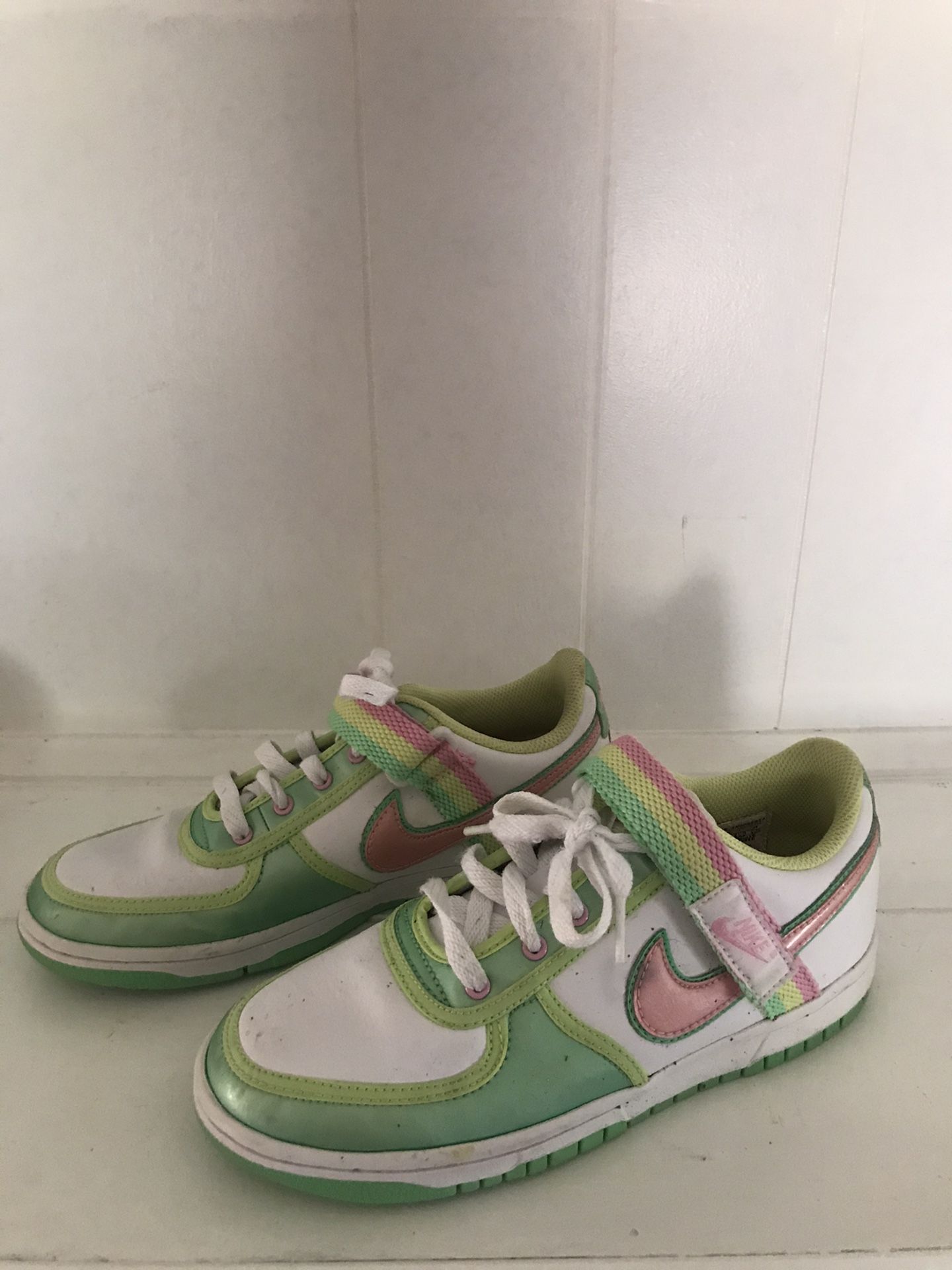 Retro Nikes green white yellow with pink check sign! youth size 5.5