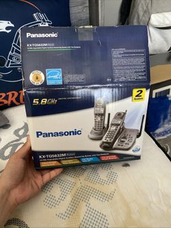 PANASONIC | Cordless Answering System With Two Handsets | KX-TG5632M New!
