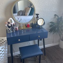 Blue And Gold Hardware Vanity With Light up Mirro And Stool