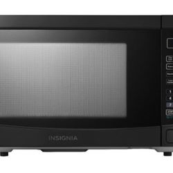 Insignia™ - 1.1 Cu. Ft. Microwave - Black Model:NS-MW11BK0 New