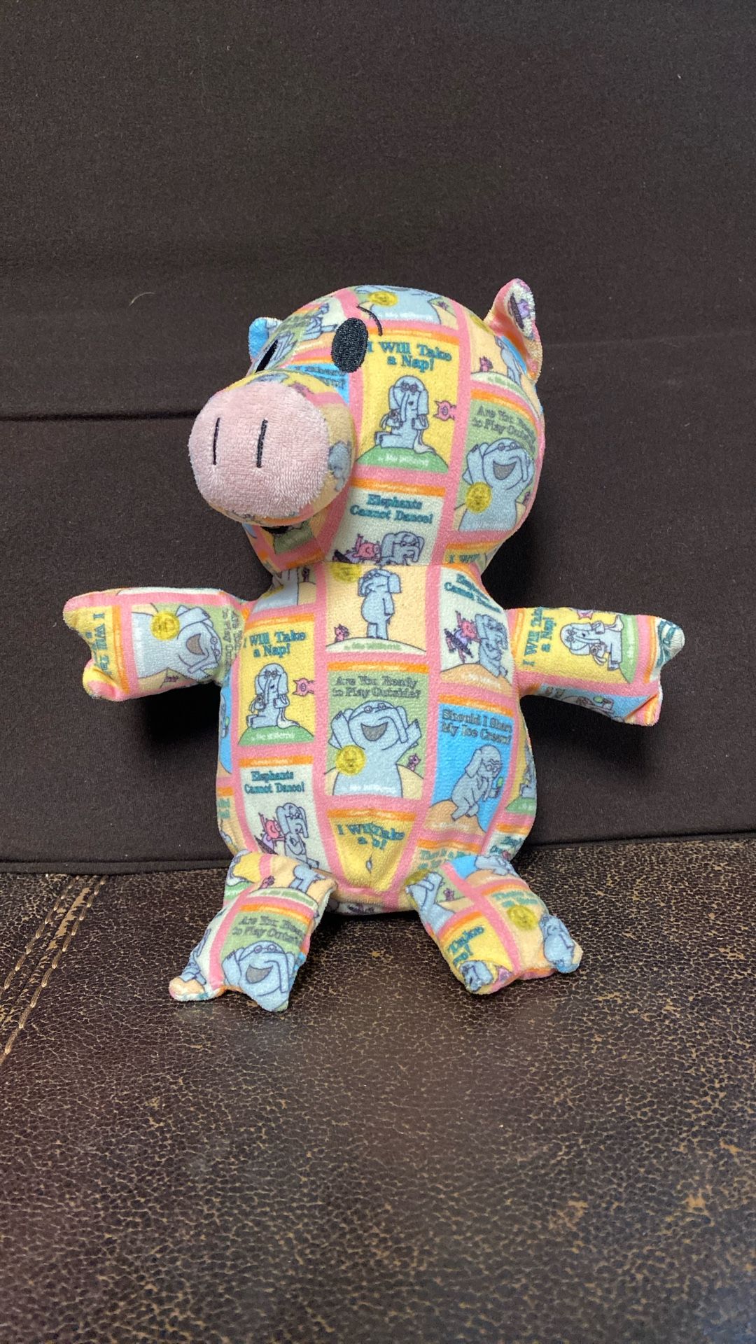 Mo Willems Yottoy Comic Piggie Anniversary 10" Plush Stuffed Animal Toy