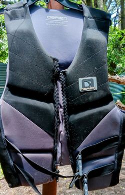  O'Brien Black and Gray Life Vest Men's/Adult Large 40-44 Chest