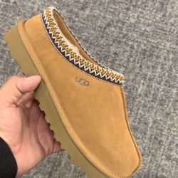 UGG Tasman Chestnut Womens Size 8.0