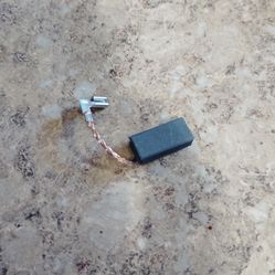 Carbon brushes for tools