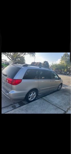 Toyota sienna XLE