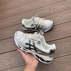 Asics Gel Kayano 14 “Cream Matalic”