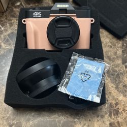 Digital Camera With Extra Lens 