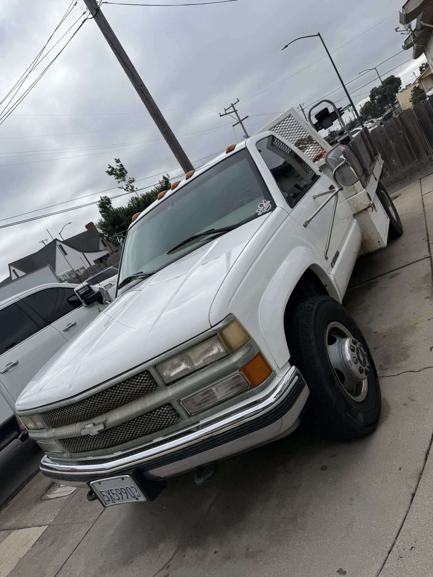 1999 Chevrolet 3500 Regular Cab & Chassis