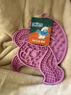 Lick Mat for Pets, Silicone Treat Licking Pad with Non Slip Base for Dogs Cats Puppies, Anxiety Reducing Enrichment Toy for Grooming Bathing Feeding D