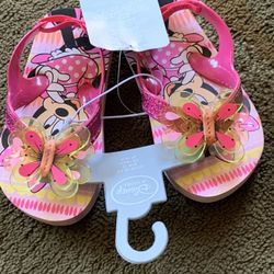 Girls Sandals  Size 5/6 New Infants 