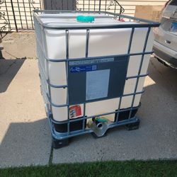 water tank 250 gallons 