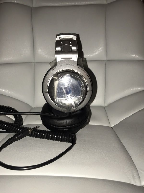 Headphones-DJ-Denon DN-HP1000
