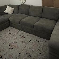 Gray sectional good condition!