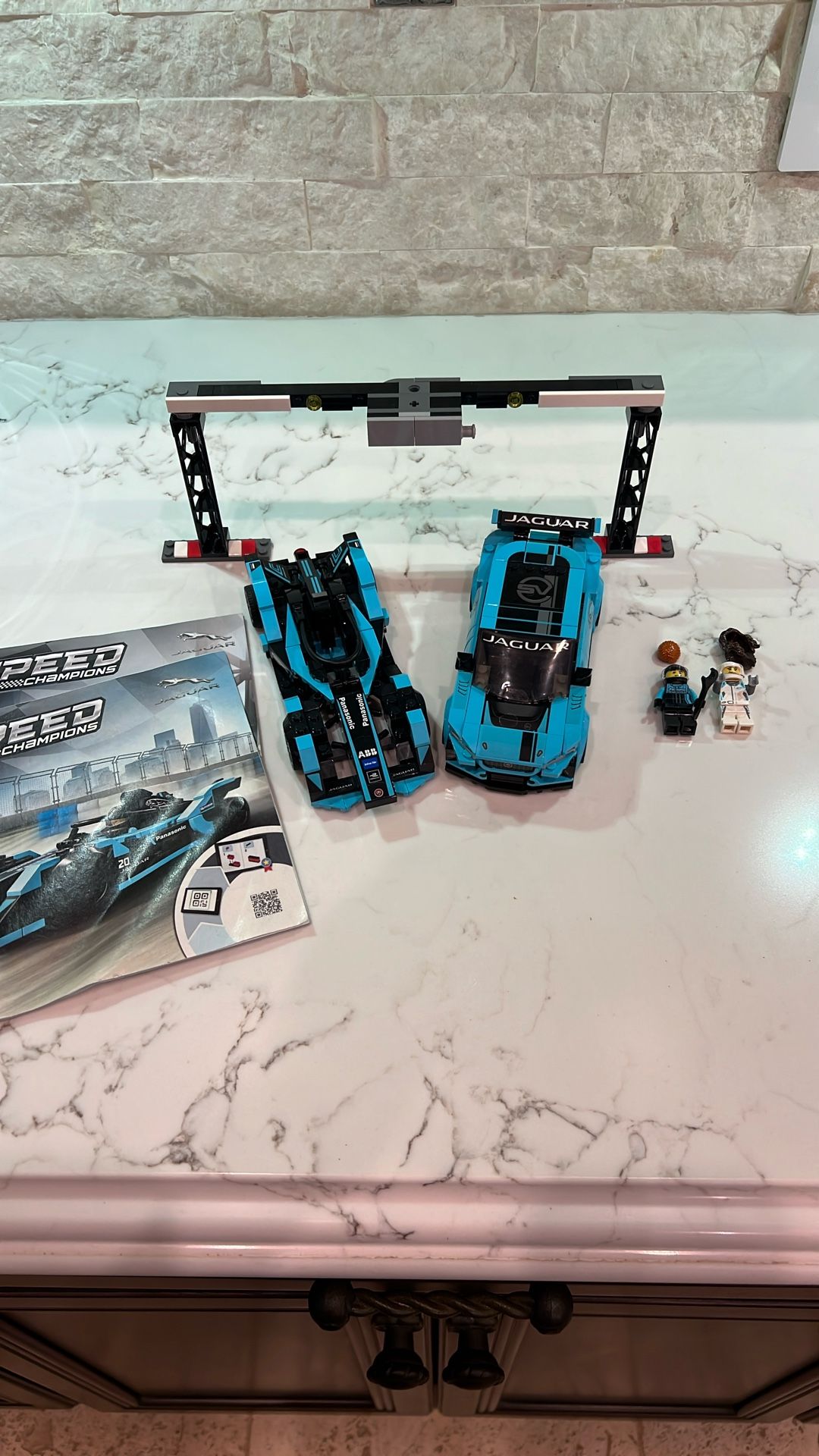 Lego Speed Champions, Jaguar Formula E & I PACE
