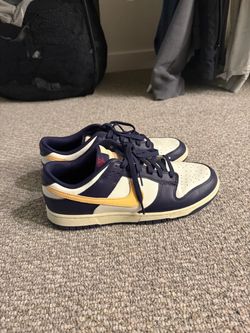 Nike dunks size 11