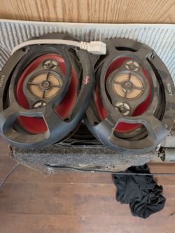 Sony speakers/ amp/kicker