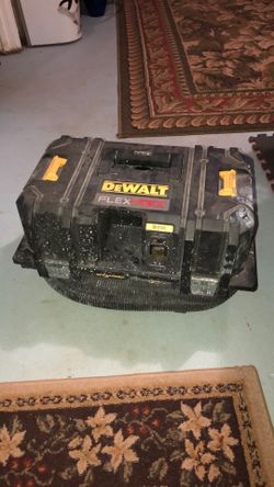 Dewalt Dust Extractor