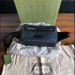 Gucci GG Supreme Black Belt Bag