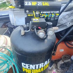 Air Compressor Works Great 
