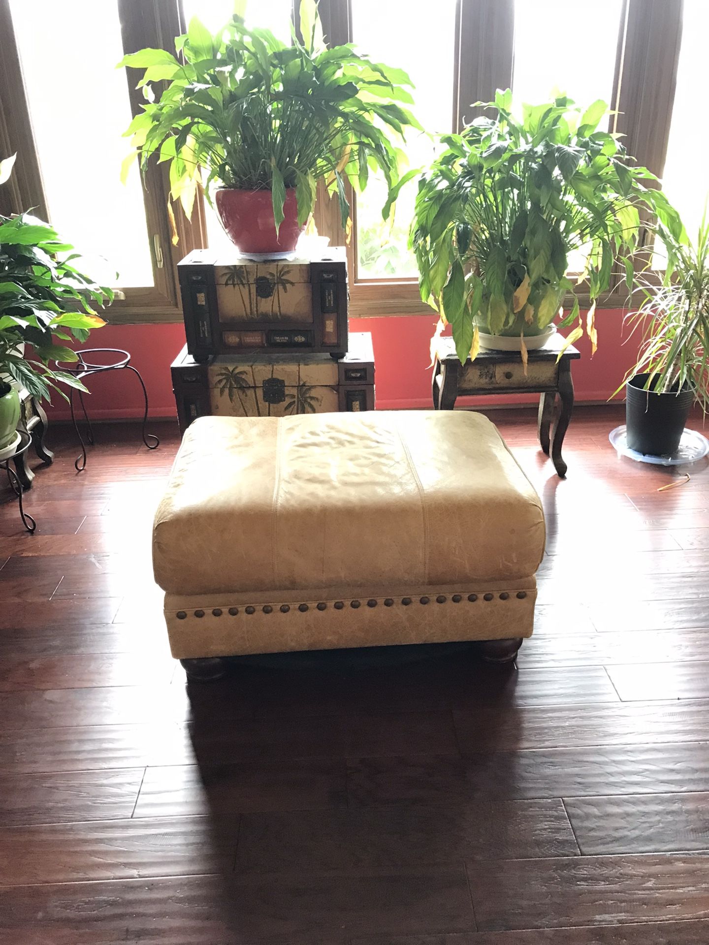 Broyhill Beige Ottoman 