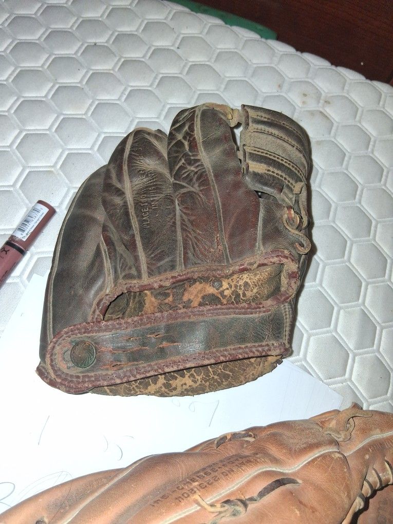 Vintage Baseball Glove