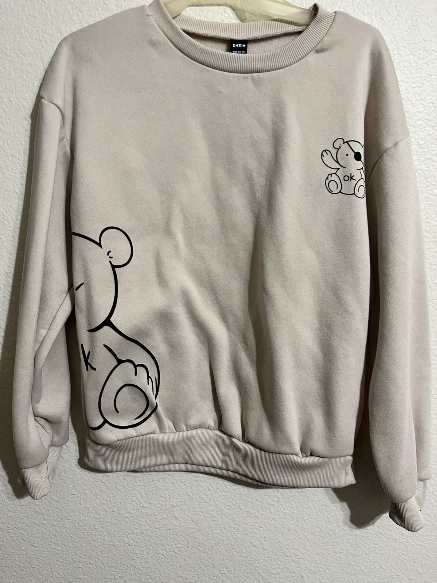 Sweatshirt