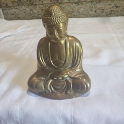 Budda  Meditation Statue Beautiful Pre-owned 
