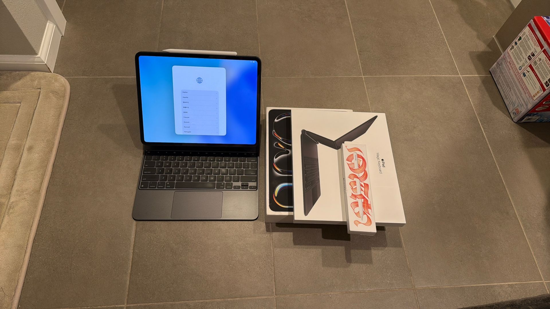 M4 iPad Pro 13” 256GB + Magic Keyboard + Pencil Pro