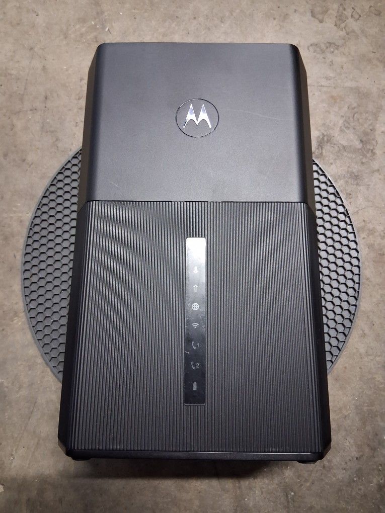 MOTOROLA AX6000. MISSING 🔋 CORD!!