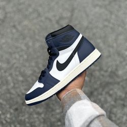Jordan 1 Midnight Navy Sz 9.5 