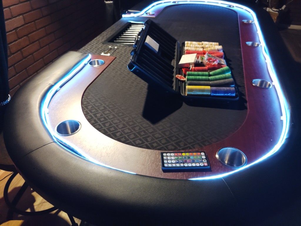Poker Table