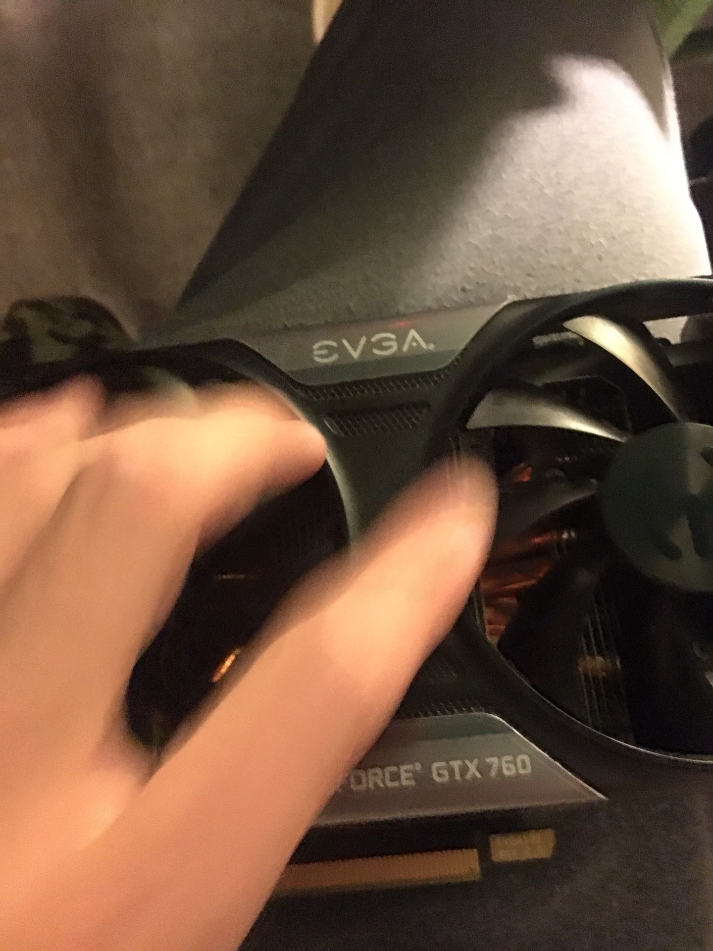 NOT FUNCTIONING! Gtx750 graphics card
