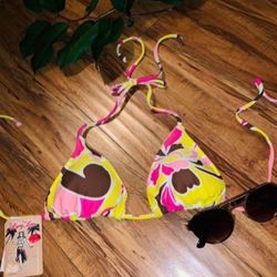 NWT Beautiful Piña-colada sunshine triangle bikini top 