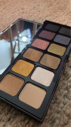 Laura Mercier eye shadow palette.