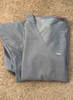 Light grey figs scrub set