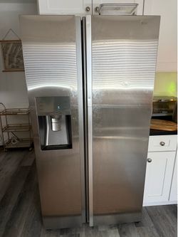 Samsung refrigerator RH22H9010SR