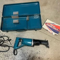 Makita Reciprocating Saw (sawzall) with case