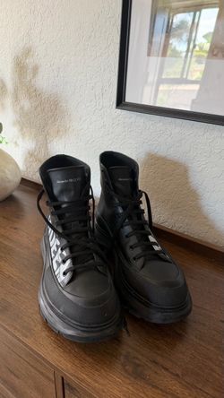 Alexander McQueen Tread Slick Boot Leather Graffiti Black White size 13