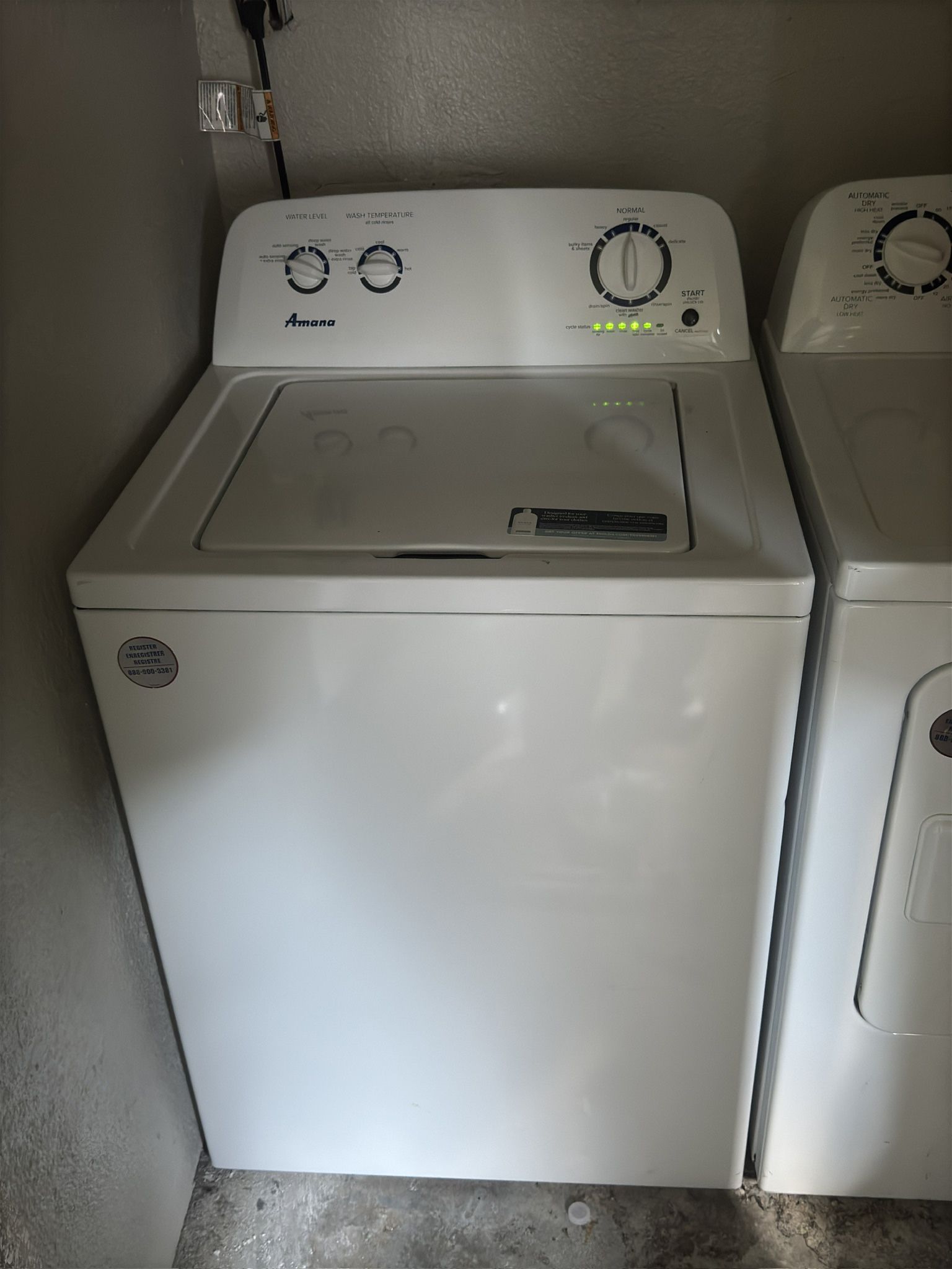 Amana Washer & Dryer !!Newer Model!!