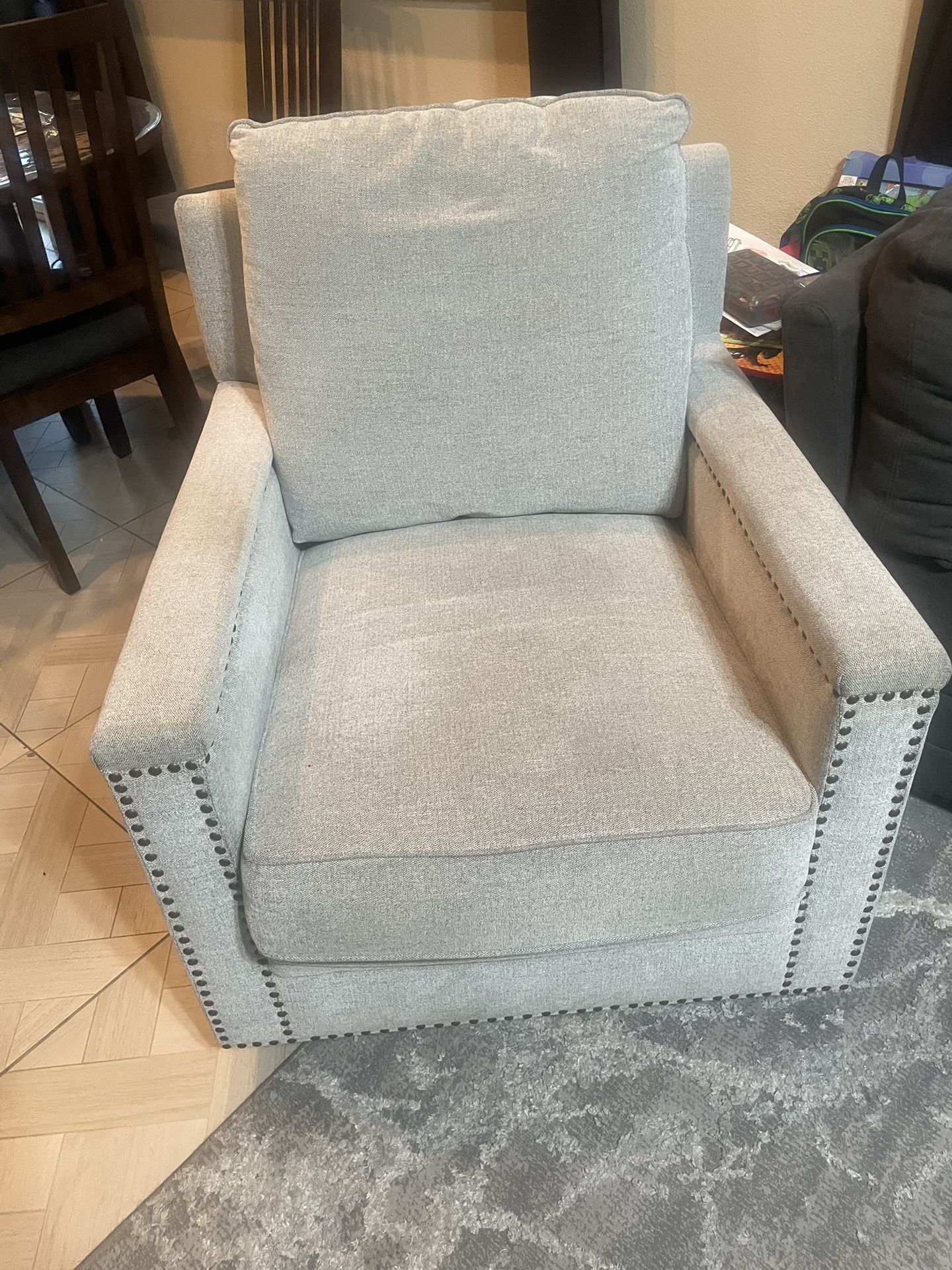 Nursing/rocking Chair 