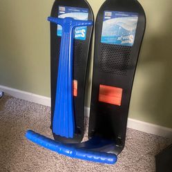 SNOW SLEDS
